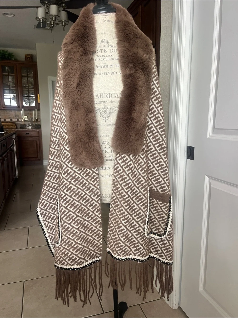 NWT Deep Pink luxurious brown & cream boho faux fur poncho sweater w/fringe - Picture 1 of 9